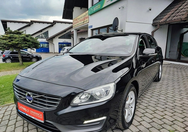 Volvo V60 cena 39900 przebieg: 278227, rok produkcji 2015 z Korsze małe 326